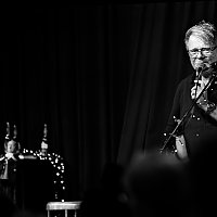 4002_Macht_Worte_Brauhaus_Juni_2025_Chadde-Smotlacha-Moderation_DxO_15x10_1